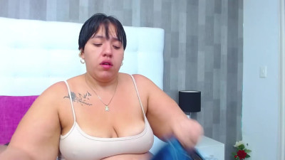 Watch LeahMillerr recorded live streams from Stripchat on 2024/04/29, Cam Archive