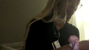gurl_w_glasses