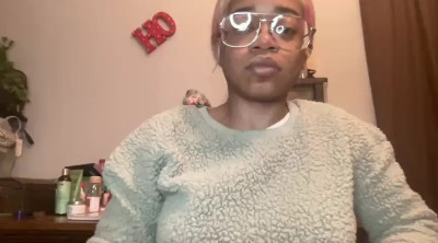 Watch MommyConfident recorded live streams from Stripchat on 2025/03/21, Cam Archive