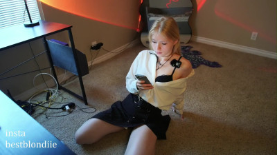 Watch bestblonde recorded live streams from Stripchat on 2025/03/22, Cam Archive