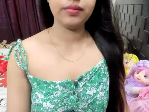 Watch AttractiveQueen2002 recorded live streams from Stripchat on 2025/05/24, Cam Archive