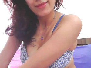 Watch lustybustyqueen recorded live streams from Stripchat on 2025/05/26, Cam Archive
