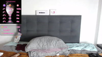 Watch ShyVibes_ recorded live streams from CAM4 on 2025/05/26, Cam Archive