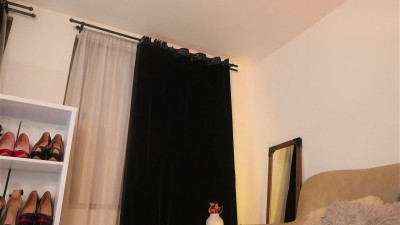 Watch Valeriestyle recorded live streams from Stripchat on 2025/06/05, Cam Archive