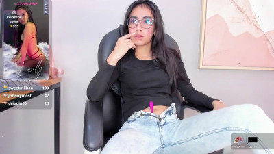 Watch lucelly_15 recorded live streams from Stripchat on 2025/06/05, Cam Archive
