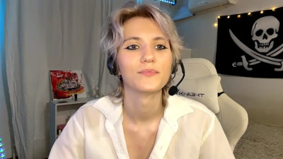 Watch crazy_cutie recorded live streams from Stripchat on 2025/06/06, Cam Archive