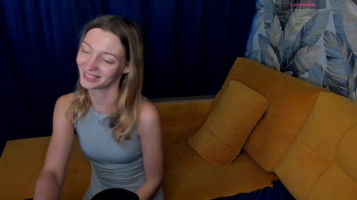 Watch the_sky_fox recorded live streams from Chaturbate on 2025/06/24, Cam Archive