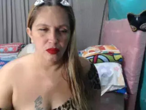 Watch mom_son_dirty recorded live streams from Stripchat on 2025/06/21, Cam Archive