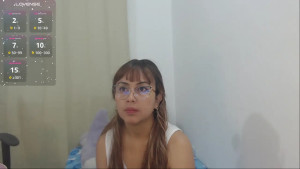 Esmeralda_shy