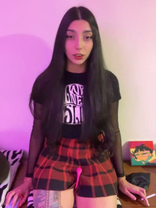 Felicia_smok3
