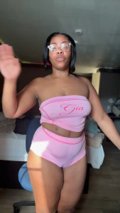 PisforPeaches