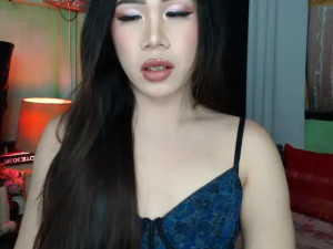 elise_bloom69