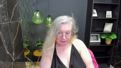 Watch natalicloud recorded live streams from Chaturbate on 2025/06/19, Cam Archive