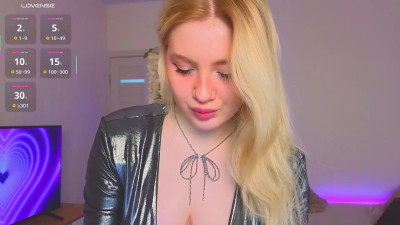 Watch oliviabr0wn0 recorded live streams from Stripchat on 2025/08/05, Cam Archive