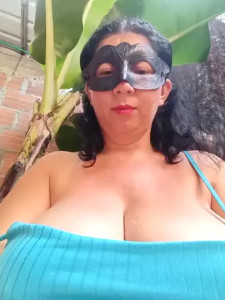 Mature-Mom
