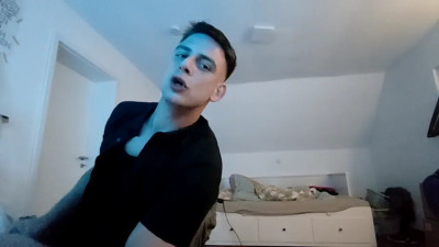 Watch Youngtimer_1997 recorded live streams from Stripchat on 2025/08/06, Cam Archive