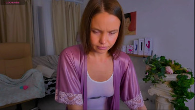 Watch HollyGrier recorded live streams from Chaturbate on 2025/12/09, Cam Archive